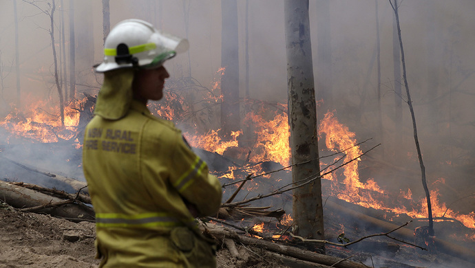 澳大利亚山林大火已燃烧数月 过火面积超1000万公顷